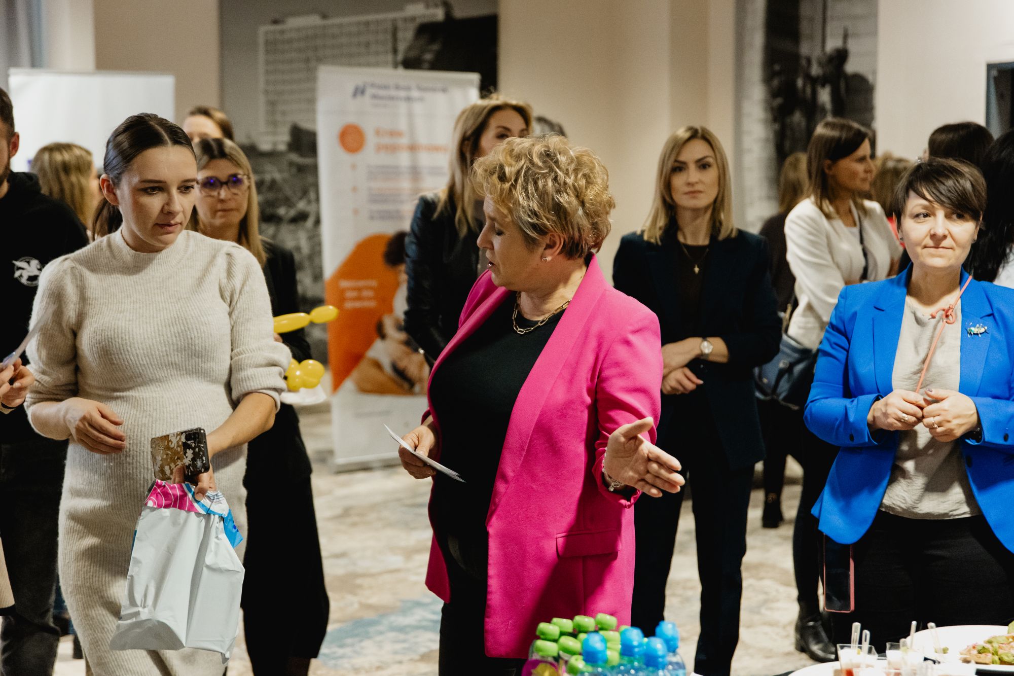 zdjęcia z warsztat&oacute;w informacyjno-edukacyjnych zorganizowanych przez Fundację U Położnych